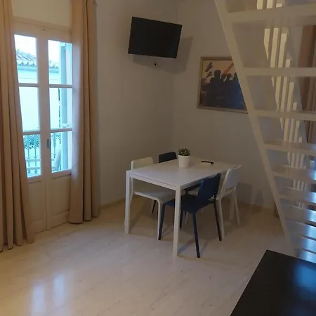 Vivi's Loft Apartment Spetses Town