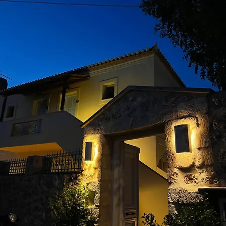 Vivi's Loft Apartment Spetses Town